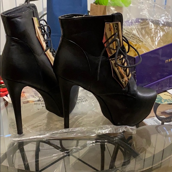 Steve Madden Boot - Picture 3 of 5